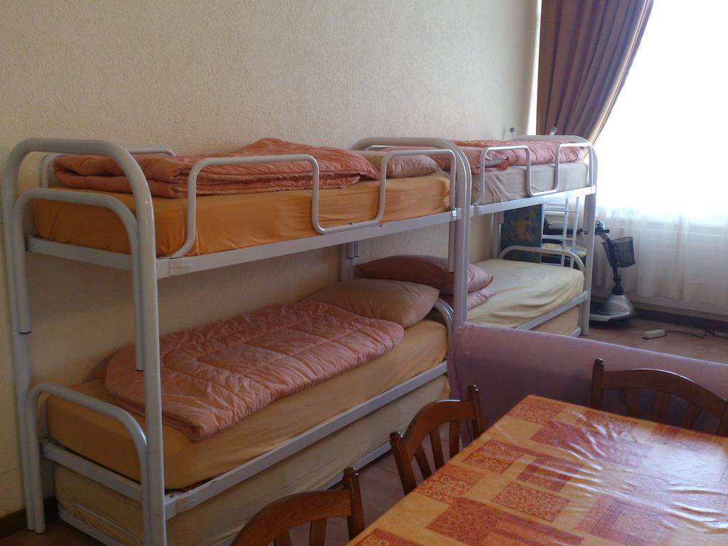 Hebergement Du Pod La Chaux De Fonds Cameră foto